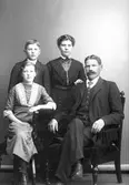 Familjen Hansson, Karskär, Bomhus