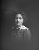Beda Persson, Kastet, Bomhus
