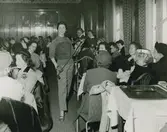 Modevisning på Nordiska Kompaniet, 