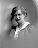 Fru Anna Olsson, Staketgatan 5, Gävle