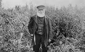 Soldat Lars Klar, Flösta (1828-1915).
Soldat Lars Klar, rote nr 32. Kyrksam. Ivrade för missionen. Levde i den tron att den som dör i krig är salig och kommer till Gud.
