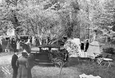 Hagaström, Arvontältet.
Utställning av tält från A. Nilssons fabrik vid Basvägen i Hagaström, (omkring 1930). 
Bilen en Chevrolet Landaulette 1929.