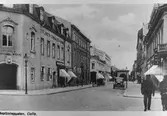 Drottninggatan. mot öster. I bakgrunden, 