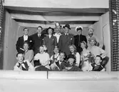 Grupporträtt på revyn 