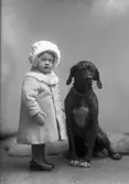 Carin Malmlöf med hund.