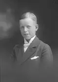Helge Roos, Ensta 10

