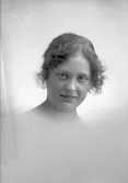 Signe Nyström, Holmtorget 8, Gävle. (Islandsplan)


