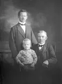 Tre generationer Persson, Engesberg