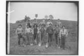 Dikarelag vid järnvägen, 12 män.Hulltin