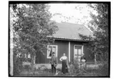 Byggnad, parstuga. 3 personer.
Skogsvaktare K.A. Gustafsson.