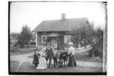 Bostadshus, 6 personer.
Carl Lekholm