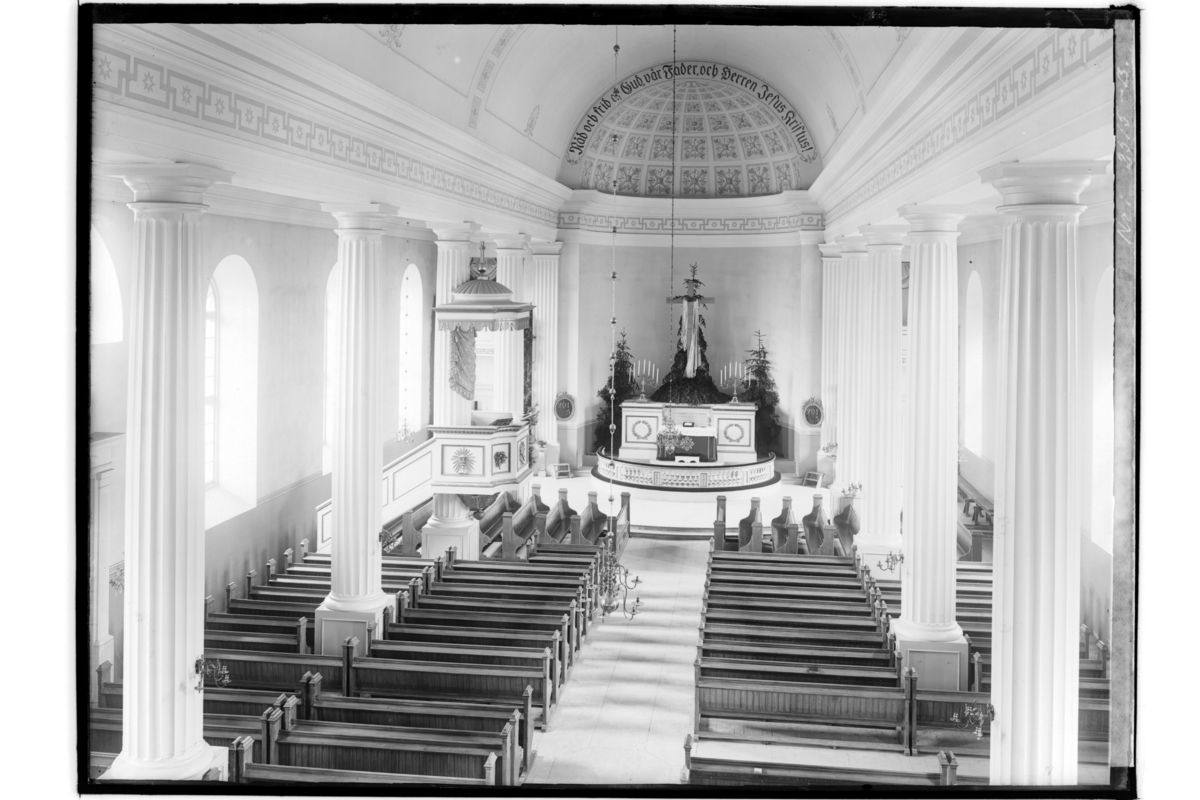 Samuel Lindskog, Kumla kyrka, interiör.