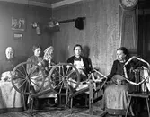 Fyra flitiga kvinnor