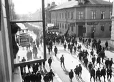 Första Maj-demonstration. Tidsomfånget är 1900 - 1940