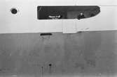 Ekensbergs varv 1970; man ser ner mot kajen från fartygsdäck.
