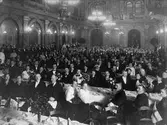 L.A. Mattons Läderfabrik. Fest i stadshuset i samband med Emil och Ottils silverbröllop. Foto 1920.
