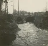 Gamla bron i Påryd vid stickhyveln, sedd nerifrån.