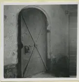 En dörr i kv. Domprosten.