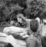 Klädinsamling för finska flyktingar. November 1944

