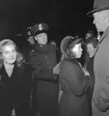 Eva Henning - Ekmans besök på Saga-biografen. November 1944

