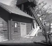 Boden och klockstapeln vid Voxtorps kyrka.