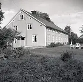 Huvudbyggnaden på prästgården i Hallingeberg.