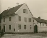 Sundbergska gården i hörnet av Storgatan och Hantverkaregatan.