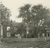 Syskonen Johanssons gård. Ombyggd, men i den gamla stilen.