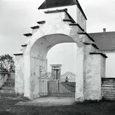 Stigluckan vid Persnäs kyrka.
