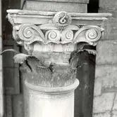 Portalen till Kalmar domkyrka under restaureringen 1959.