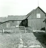 Eibert Anderssons gård mot öster.