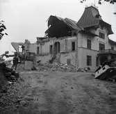 Hus i Ryningsnäs under rivning.