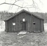 Fårhus vid Döderhults prästgård.