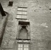 Medeltida fönster i norra väggen på Kalmar slott.