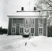 Biblioteket, före detta stationen.