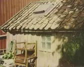 Liten byggnad i kv Björken.