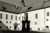 Brunnsöverbyggnad från år 1578 på renässansborggården på Kalmar slott.  På 1570-talet knöts bröderna Johan Babtista och Dominicus Pahr till slottsbygget som då fick sin nuvarande renässansstil. Putsad fasad med imiterad kvadersten.