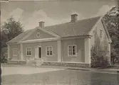 Flygelbyggnad byggd 1921 på Värnanäs gård.