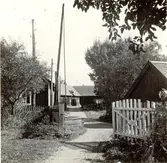 Valåkra nummer tre. De nya uthusbyggnaderna.