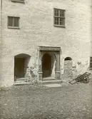 Imiterad kvadersten på Kalmar slotts inre borggård.