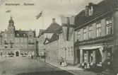 Vy från Stortorget mot kvarteret Bryggaren (stadshotellet) och Rådmannen. Skrivet 1909.