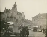 Vy från Stortorget mot kvarteret Bryggaren (Stadshotellet) och Rådmannen.