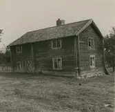 Aggetorp nr 2. Gamla manbyggnaden, nu snickarbod m.m.