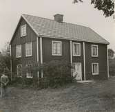 Boningshus uppfört år 1802.