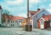 Motiv från torget i Pataholm.