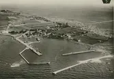 Flygbild över Grönhögens hamn.