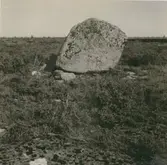 Flyttblock norr om vägen närmare Resmo.