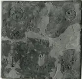 Bäraltare, påträffat 8 maj 1973. Har använts som solur från 1700-talet till 1920-talet.