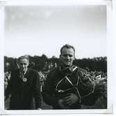 T.h: Helge Brinkeback, Svensk mästare. T.v:Eklund (jobbade hos Rydbergs Motor).


Foto 1948-09-12