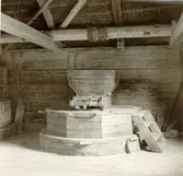 Interiör av Skrufshults hjulkvarn.